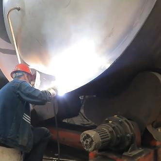 خزان تخزين النفط الخام 500 لتر - 30000 لتر مع صمام تخفيف ضغط 16 بار